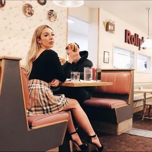 Meet your Posher, Hailey